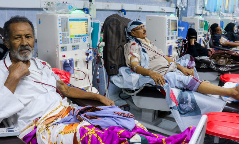 مستشفيات تعز مهددة بتقليص خدماتها مع نقص الوقود والإمدادات الطبية — الجزيرة نت