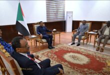 رئيس الوزراء السوداني يبحث ملفات التعليم العالي والاستعداد للعام الدراسي — صورة وكالة السودان للأنباء