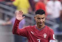 الاتحاد البرتغالي يعاقب رونالدو بالإيقاف 30 يوماً وغرامة 255 يورو — الجزيرة نت