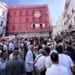 مسيرة معارضة في تونس تطالب بتغيير المسار واحترام الحريات — الجزيرة نت