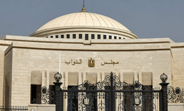 مجلس الدفاع الوطني المصري يقر دعم السعودية وسط بحث برلماني للتفويض — الجزيرة نت